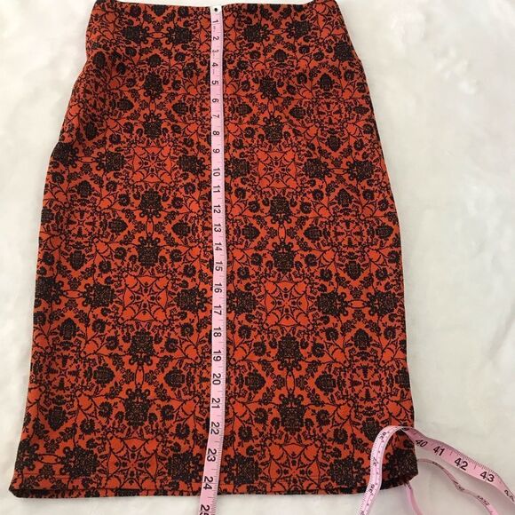 LuLaRoe Cassie pencil skirt - Picture 7 of 7